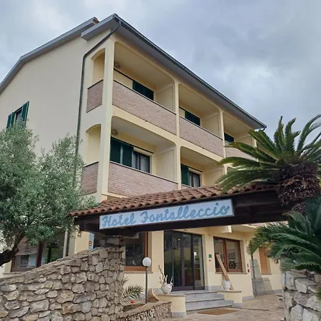 Hotel Fontalleccio 3*